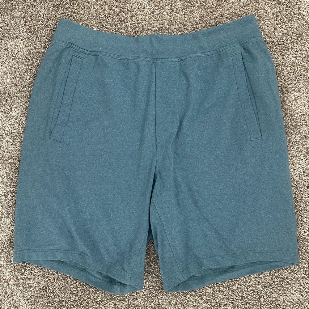 Lululemon Men's XL Linerless Teal Athletic  Gym Shorts Heavy Material 9” Inseam